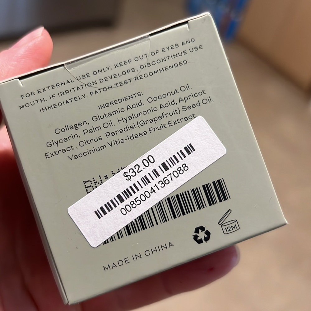 MELT Makeup Cleansing Balm - Picture 7 of 10